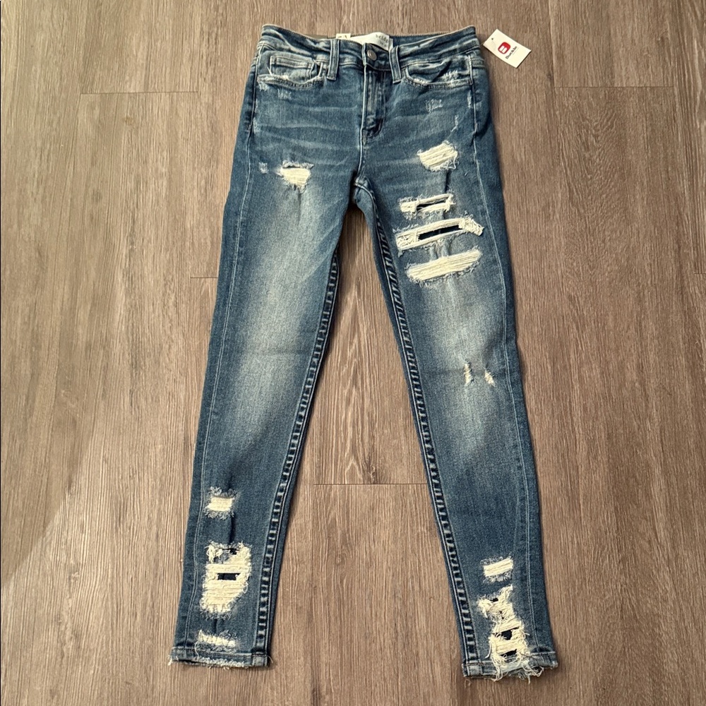 Trendy Distressed Skinny Jeans in Blue size 26 New with tags!